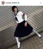 「一瞬、誰？新しい学校のリーダーズ・SUZUKA、LAで個性的サングラス姿...雰囲気変わって　「かっ！可愛すぎる」」の画像1