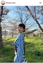 NHK朝ドラヒロイン石橋静河、肩出し真っ赤なキャミドレス姿で色気ダダ漏れ...「美しすぎ」　両親は大物俳優