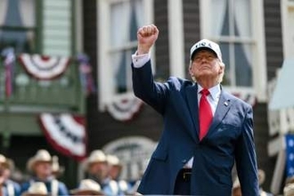 米トランプ大統領支持率低迷、中間選挙へ逆転の一手...「多少手荒な真似をしても中間選挙に勝ちたいのだろう」峯村健司氏が指摘