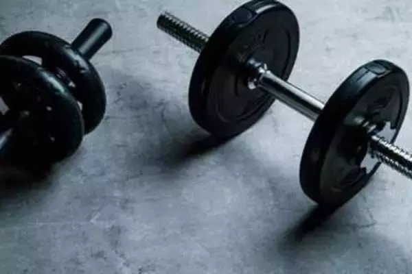 北名古屋市議選の67歳候補者、まさかの肉体で話題　「ムキムキ」「なんてワイルド」