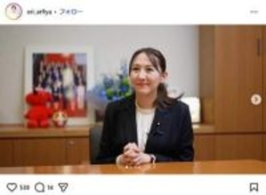 両親ウイグル出身・英利アルフィヤ議員、祖母「拘束」報道で報告　「国境を越えた弾圧」を批判