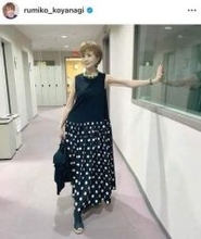 小柳ルミ子、ゴールドの衣装でかっこよすぎ反響　「なんて素敵」「スタイル良すぎ」「惚れ惚れする」