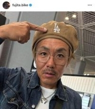 トータルテンボス藤田憲右、「10カ月で17kg減量！」バキバキ上半身ショット　「ハンパねえ！」「かっこ良すぎ」