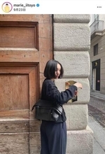 夫は高橋一生...飯豊まりえ、タイトなニットワンピで神スタイル炸裂　「可愛すぎます」「ほんと綺麗」「お美しい」