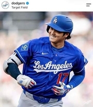 大谷翔平、ジャケット×パンツスタイルで色気ダダ漏れかっこよすぎ　「モデルじゃん！」「野球選手って忘れそう」