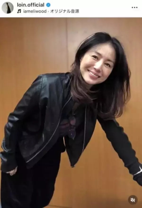 井川遥、一目惚れスカーフあわせて...美貌ダダ漏れショット　「美しすぎます」「ずっと綺麗で憧れ」