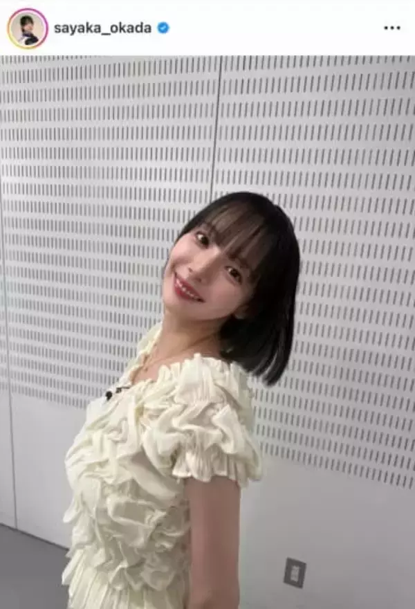 「役満ボディー」岡田紗佳、膝上ショーパン×ふわふわニットでかわいさ限界突破　「スタイルが抜群です！」