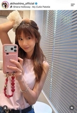 ほしのあき、ふわふわ膝上ミニワンピ姿でカワイイがダダ漏れ　「スタイル良い」「可愛すぎ」「かわい～い！」