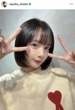 「役満ボディー」岡田紗佳、深めスリット入り黒ドレスで完璧な美　「やばい、めっちゃ良い」