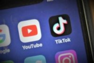 人気インフルエンサー、フォロワー100万人のTikTokアカウントが永久停止で嗚咽　「なんか泣けてきて...」