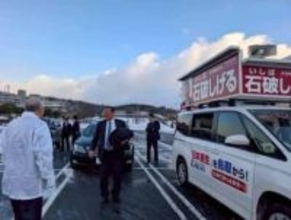 石破茂前首相、大雪も防寒着なしでビラ配り　「雪道を慎重に」