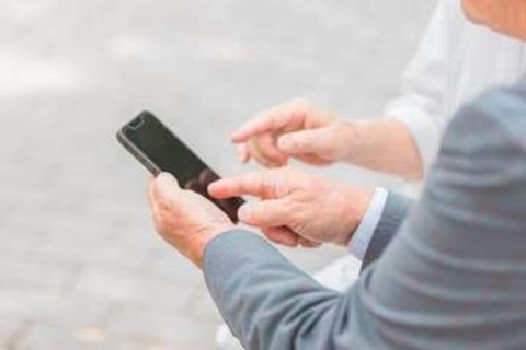 「そんなに払っていたのか」70代後半の父親が愕然　古いスマホに何年も支払い続けていた思わぬ「料金」の正体