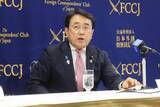 「「私はまだ何も言ってません」高市首相が赤沢経産相の言葉にこう答えた意味　二人の距離感を示す1枚の写真」の画像1