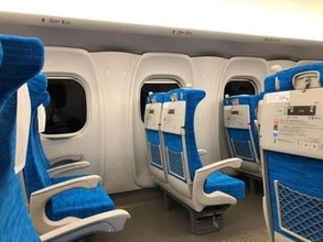 静かな新幹線車内で「カチャカチャ、ダダーン！」響くタイピング音　周囲も困惑「そんなに力いっぱい叩かなくても」
