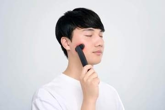 アンファー「DISM」ブランドから　男性用エイジングケア美顔器