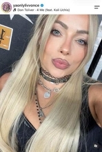 アメリカ美女レスラー、ミニスカゴルフウェアで超豪快フルスイング！　本田圭佑が「誰？」W杯で話題