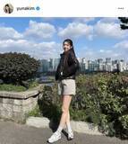 「キム・ヨナ、清楚な花柄ワンピースで...華やかオーラダダ漏れ　変わらぬ美貌にドキっ「美人すぎ」」の画像1