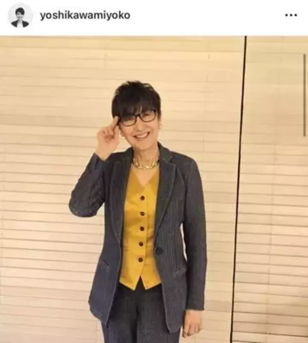 元TBS吉川美代子アナ、ノースリワンピ×コートの春コーデ　「お若くて綺麗」「大人の魅力」すらり神スタイルの美貌