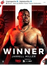 ボクシング界を「震撼」させた珍事、パンチ受けカツラ吹っ飛ぶ...「史上最も話題を呼んだ瞬間」米メディア報道