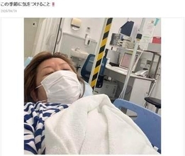 65歳大御所タレントが悲鳴「ヤバい！！脚と腕が同じぐらいの細さに」　激しい腹痛、高熱で...救急搬送＆入院報告