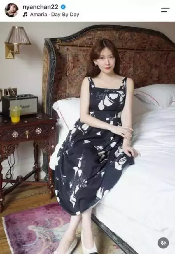 小嶋陽菜、タイトなロングワンピで色気ダダ漏れショット　「めっちゃかわいい」「めっちゃ綺麗」悶絶