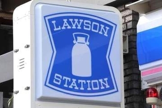 セルフレジで財布を盗む男の防犯カメラ映像がSNS拡散　被害者が店で入手？ローソン「捜査中なので回答差し控える」