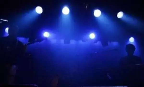 人気シンガーソングライター、ライブ中の声かけに「みんなからの声は控えてもらおうかな」ファン注目