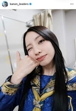 新しい学校のリーダーズ・KANON、制服姿と雰囲気変わって　ジャケットあわせたコーデで...プラベ風ショット