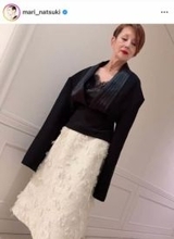 夏木マリ＆斉藤ノヴ夫妻、そろってブラックコーデで夫婦2ショットに反響　「カッコ良すぎます」「素敵」