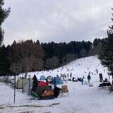 「「ゴミを捨てるなや！」X騒然、高野山の無料「スキー場」惨状　コンロやテントも...管理の町は注意呼びかけ」の画像1