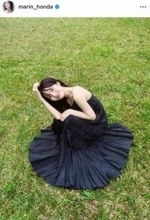 本田真凜、真っ赤な衣装で氷上ターン...最高にキュート！　「女神だ」「いつも可愛くて綺麗」