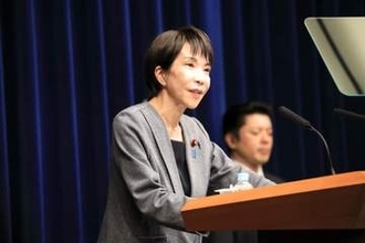 高市首相の「サナ活」ブームは終わったか　愛用バッグやペン爆売れ、えびせんべいセールス10倍増...そして今