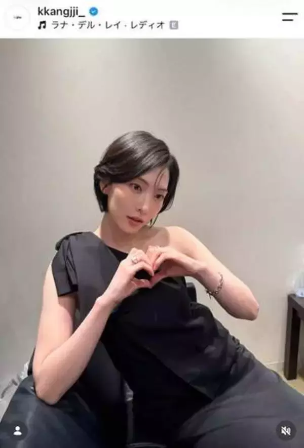 KARA・知英、超ミニ丈＆ピンクのノースリ衣装で...衝撃の神スタイル　「どタイプすぎ」「可愛すぎる！」