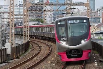 ネルソンズ青山、指定券なしで京王ライナーに誤乗車　「無賃乗車の恐怖で冷や汗止まらず」