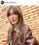 「工藤静香、ギュッと愛犬を抱きしめ2ショット　「前代未聞のツンデレ半端ない」「もう可愛くてね」」の画像1