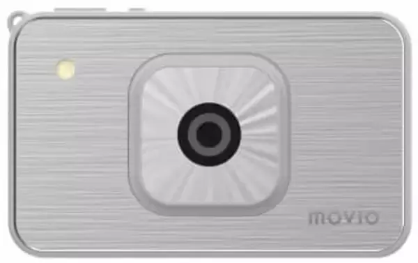 9.5mmの薄型軽量ボディ　ナガオカのコンパクトデジカメ