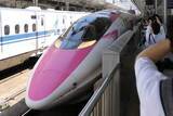 「JR西「ハローキティ新幹線」、8年で100万人運びラストラン　「2027年を目途」引退の500系、残り4編成に」の画像1
