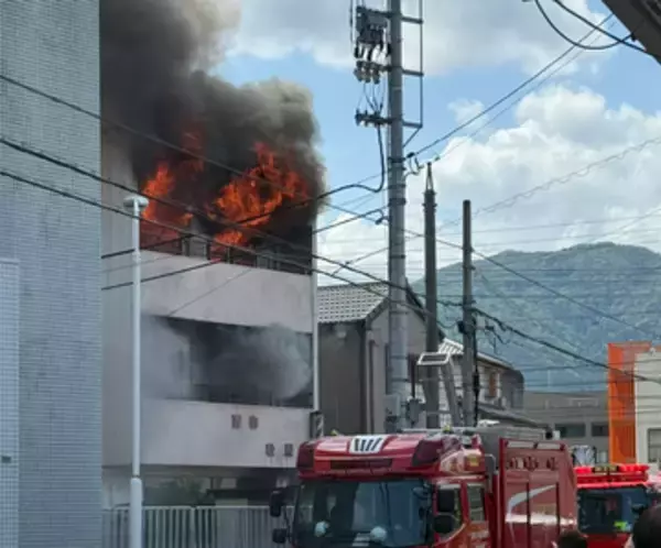 【速報】吉野川市鴨島町の理容店で火災　消火活動中【徳島】