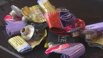 アルミチューブを車いすに　美容師だからできること【徳島】