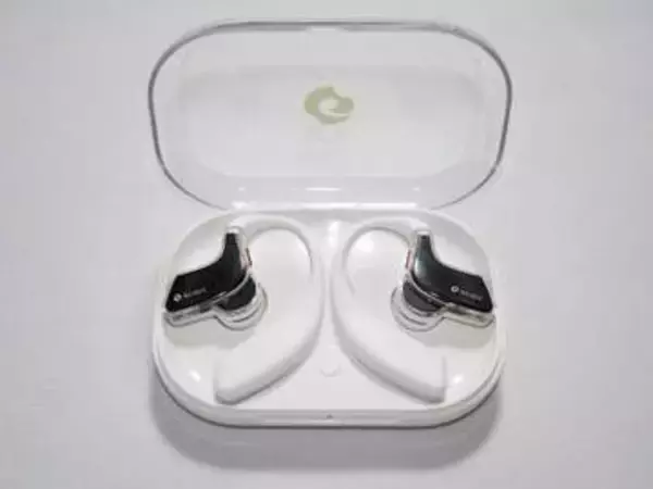 [本日の一品]イヤホンで録音でき、話し方指導もしてくれるAIボイスレコーダー「GLIDiC AI +u Buds」