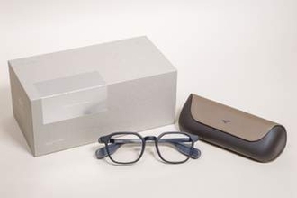 スマホ通知が視界に溶け込む。33gの超軽量AIメガネ「RayNeo iO」実機ファーストインプレッション