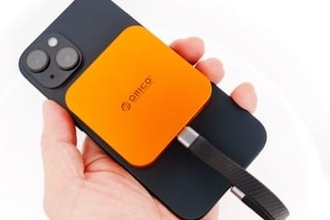 [みんなのケータイ]iPhoneの容量不足も端子不足もマグネットでくっつけて解決していく