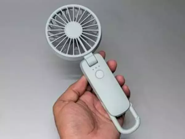 [本日の一品]定番のハンディファン「Silky Wind Mobile」がさらに進化、どこが変わった？