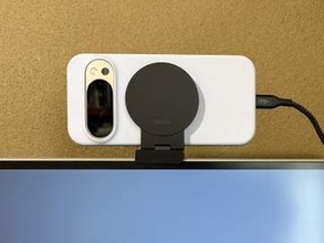 [みんなのケータイ]iPhone用のMagSafe対応Webカメラ化マウントをPixel 10 Proに転用してみた