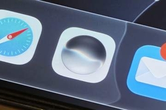 アップル、日本語対応の「Siri AI」提供開始