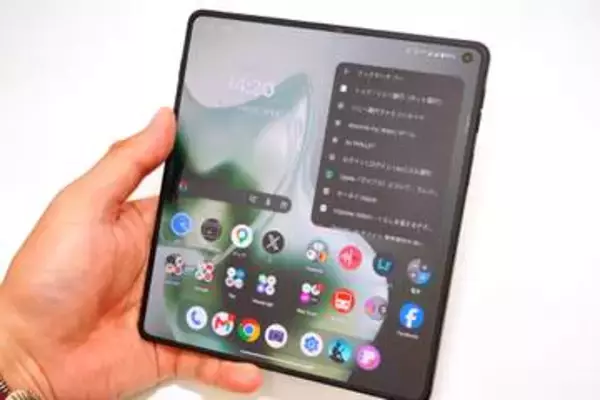 [みんなのケータイ]モトローラのフォルダブル「razr fold」を入手、ペン対応だがドコモ5Gとの相性が……
