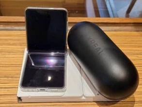 [みんなのケータイ]執筆作業だけならこれでいいかも――Galaxy Z Flip7にARグラスと物理キーボードの組み合わせ