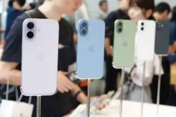 KDDIが「iPhoneとAndroidでeSIM転送」国内初導入、auとUQで