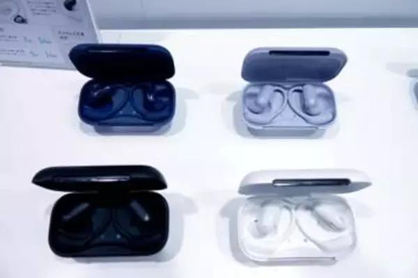 アンカー、オープン型とインナーイヤー型を切り替えられる2-in-1イヤホン「Soundcore AeroFit 2 Pro」発売