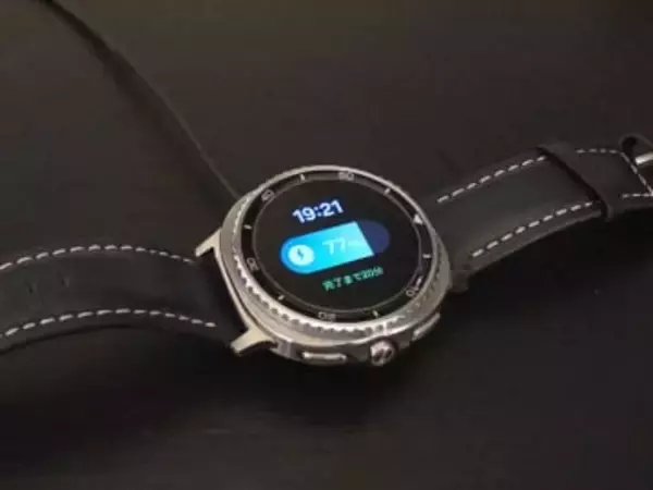 [みんなのケータイ]Galaxy Watchが充電できない？　調べて分かった旧機種充電ケーブルのワナ